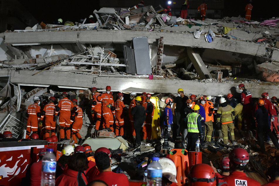 Some buildings have collapsed as a magnitude 6.8 temblor struck the country's in western Turkish city.