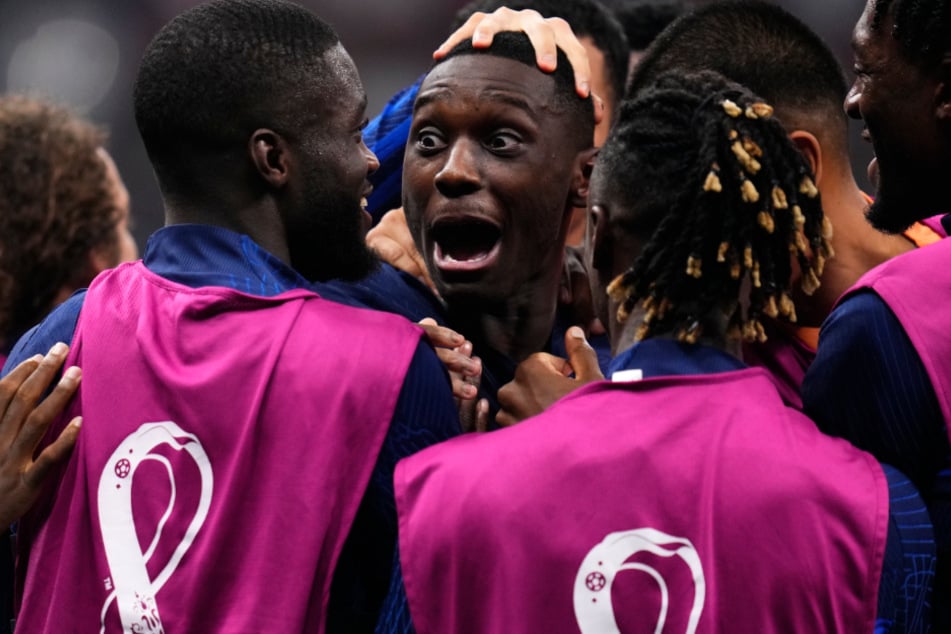 Gerade frisch eingewechselt, traf Randal Kolo Muani (24) zum 2:0 von Frankreich gegen Marokko im WM-Halbfinale.