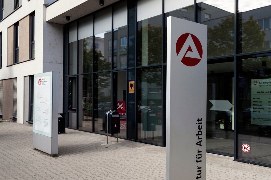 Auch das Dresdner Jobcenter wurde von Julia über den Tisch gezogen.