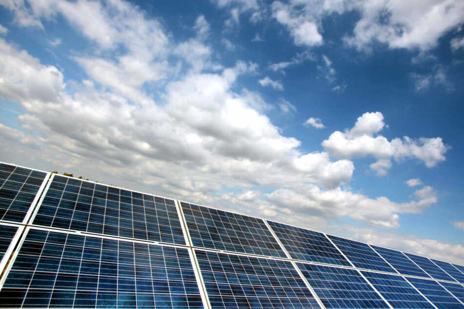 Eine Maßnahme im Rahmen des Klimanotstandes: Köln startet 2020 eine Solarinitiative (Symbolbild).