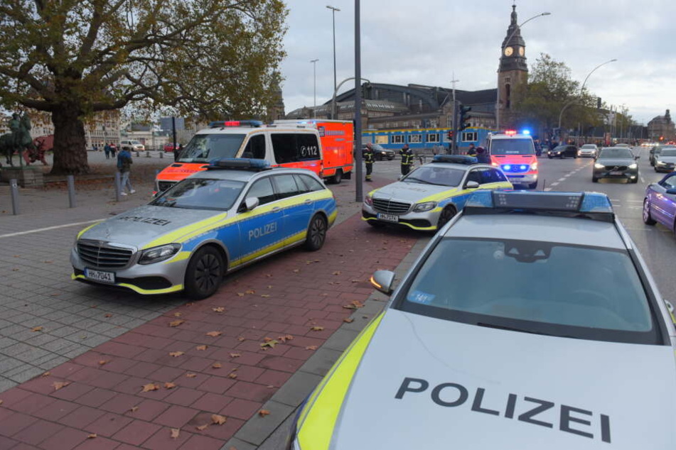 Die Polizei rückte mit mehreren Streifenwagen an.