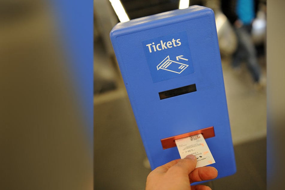 In einem gefälschten Flugblatt in Jena wird versprochen, dass der Nahverkehr der Stadt eine Woche lang kostenlos genutzt werden darf. (Symbolbild)