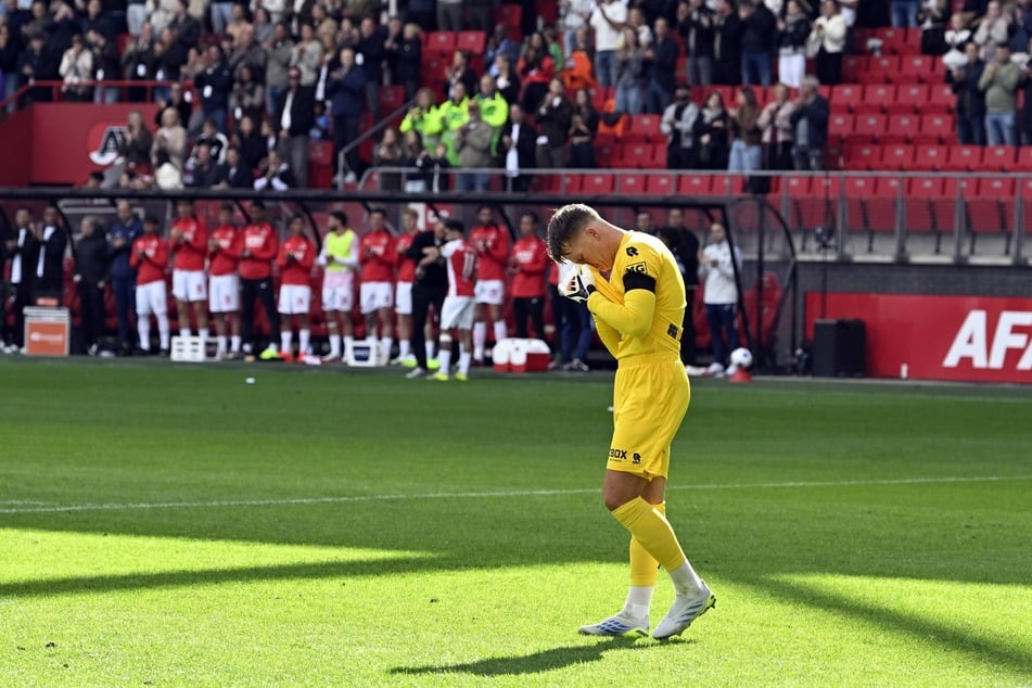 Ronald Koeman Jr. (31) ließ seinen Emotionen während der rührenden Fan-Aktion freien Lauf.