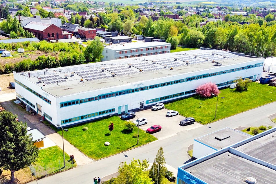 Wer unterstützt dieses Maschinenbau-Unternehmen im Vogtland?