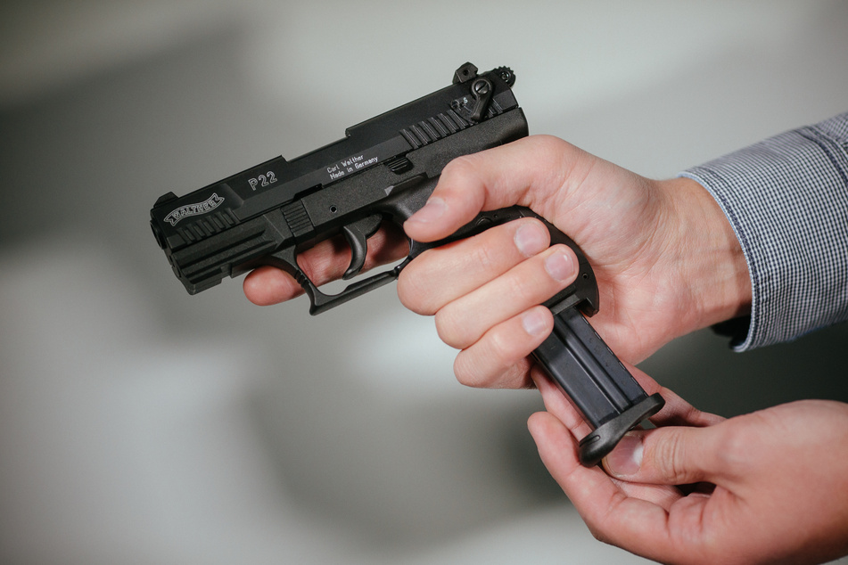 Das öffentliche Tragen einer Schusswaffe ist im US-Bundesstaat Missouri legal - selbst für Minderjährige. (Symbolbild)