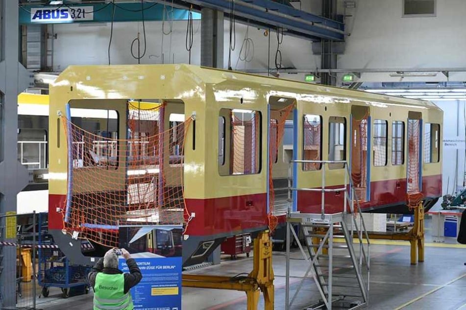 In Pankow bekommen die Rohbau-Wagons jetzt ihre Ausstattung