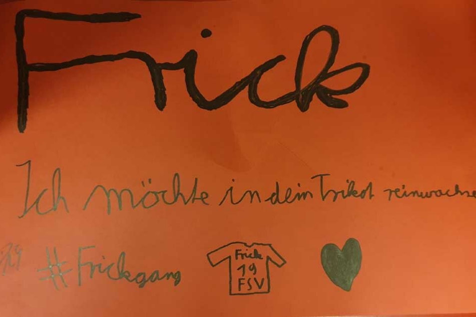 Das ist der Wunsch des kleinen Fans: "Ich möchte in dein Trikot reinwachsen."