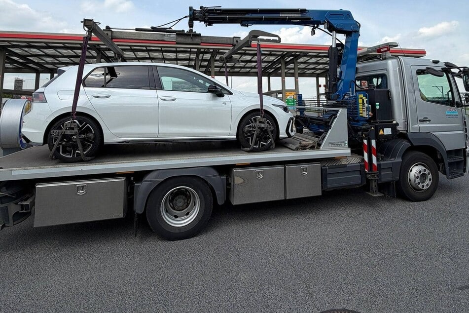 Die Polizei stellte den VW Golf sicher.