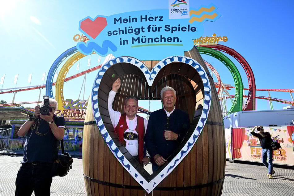 Oberbürgermeister Dieter Reiter (67, SPD, r.) und Wiesnchef Christian Scharpf (54) machen keinen Hehl daraus: Sie wollen eine Olympiabewerbung.