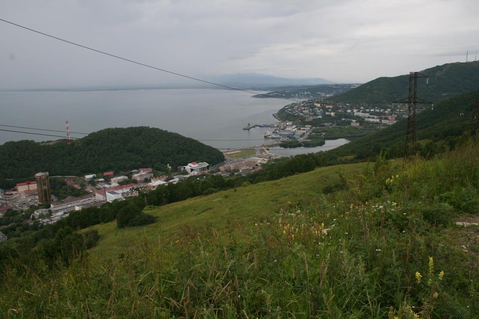 Zelfs tsunami-waarschuwing! Zware aardbeving treft de Russische kust