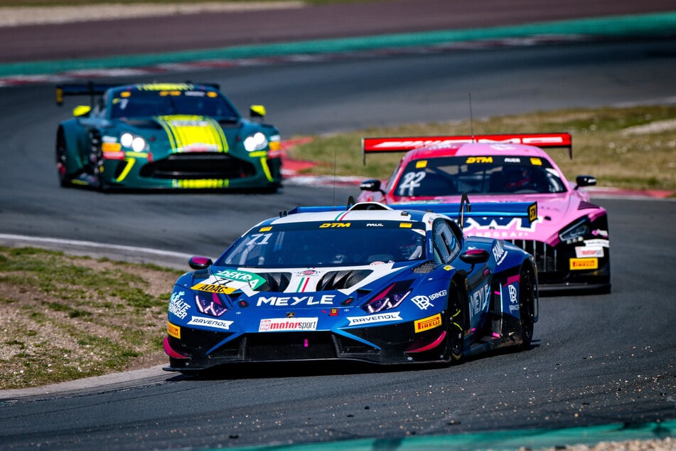 Die DTM-Rennen starten am Samstag (24.5.) um 12:30 Uhr und am Sonntag (25.5.) um 13:30 Uhr.