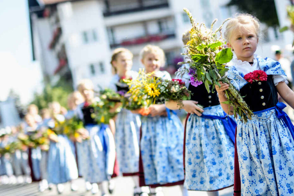 Gottesdienste, Prozessionen und Kräuterweihen: In Bayern wird Mariä Himmelfahrt gefeiert. (Archivbild)