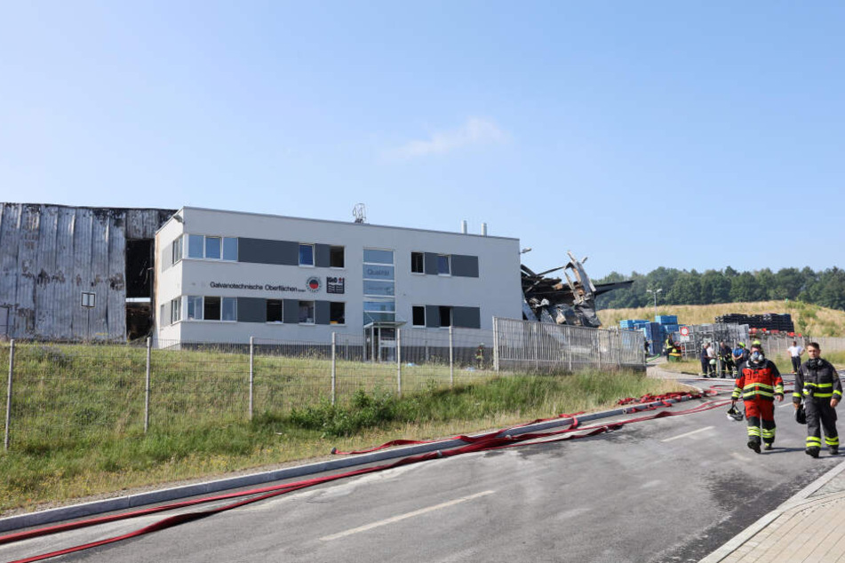 Noch immer ist nicht klar, welche Stoffe bei dem Brand in Heinsdorfergrund möglicherweise freigesetzt wurden.