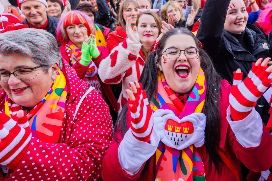 Erster Karnevals-Freizeitpark lockt mit "Action, Genuss und kölschem Hätz"