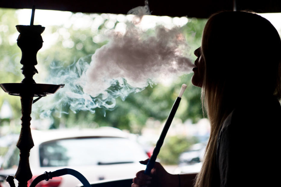 Immer wieder werden in Shisha-Bars gefährliche Kohlenmonoxidwerte gemessen (Symbolbild).