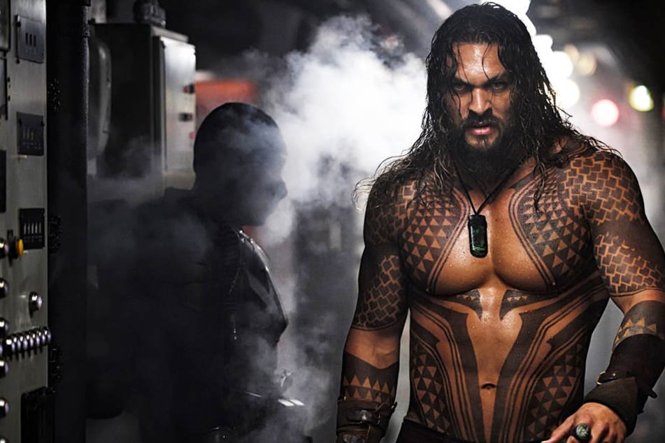 Aquaman (Jason Momoa) hat eine schwere Bürde zu tragen und muss eine lebensverändernde Entscheidung treffen.