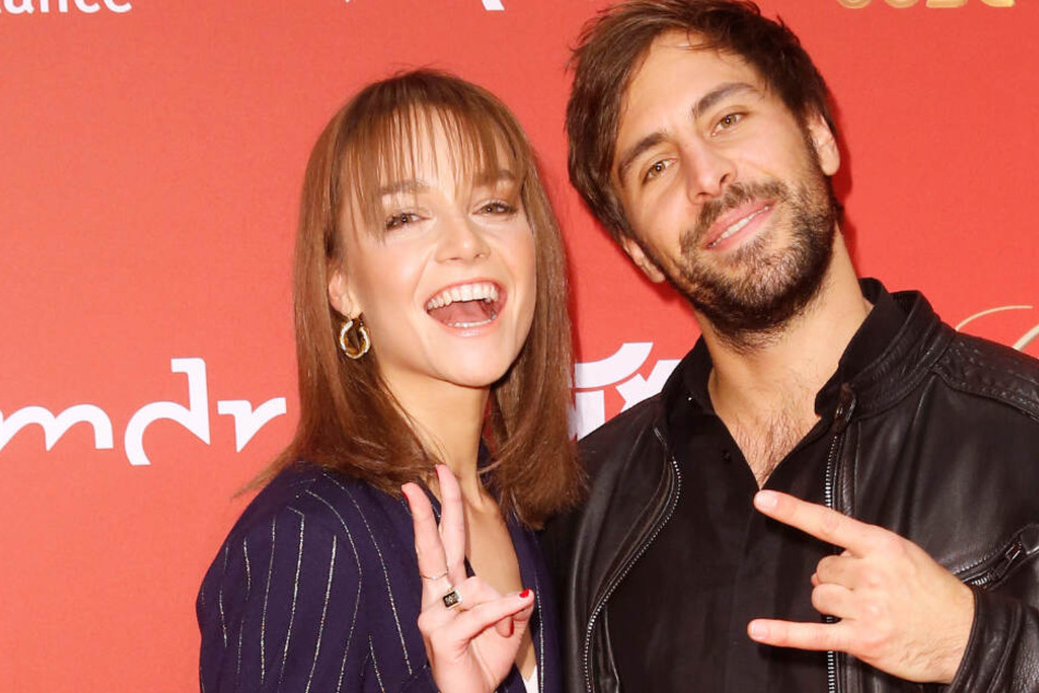 Max Giesinger und Sängerin Lotte versuchten bei der Anreise, aufs Fliegen zu verzichten.