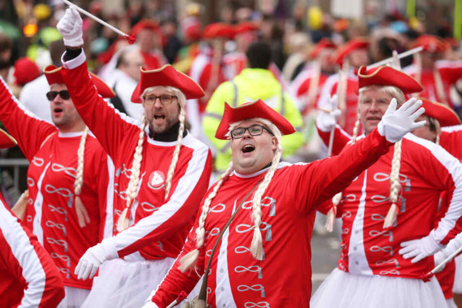 In den Karneval-Hochburgen regieren jetzt wieder die bunten Narren.