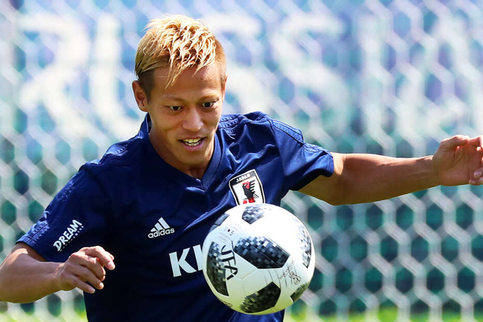 Keisuke Honda hat sich via Twitter beim AC Mailand und bei Manchester United beworben.