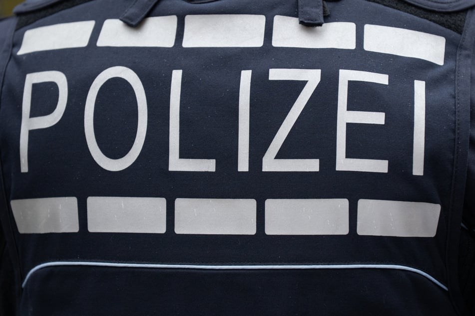 Nach einem Hinweis aus der Bevölkerung haben Staatsanwaltschaft und Polizei die Ermittlungen zu einem ungeklärten Mordfall an einem 46-Jährigen von vor neun Jahren wieder aufgenommen. (Symbolfoto)