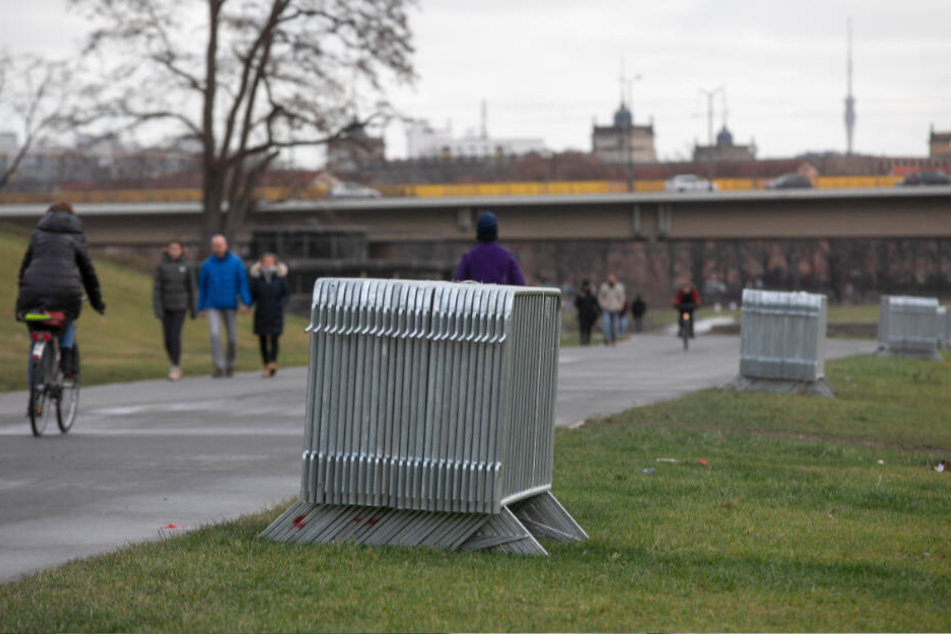 Ab Montag ist der Elberadweg zwischen Japanischem Palais und Albertbrücke für Radler dicht.