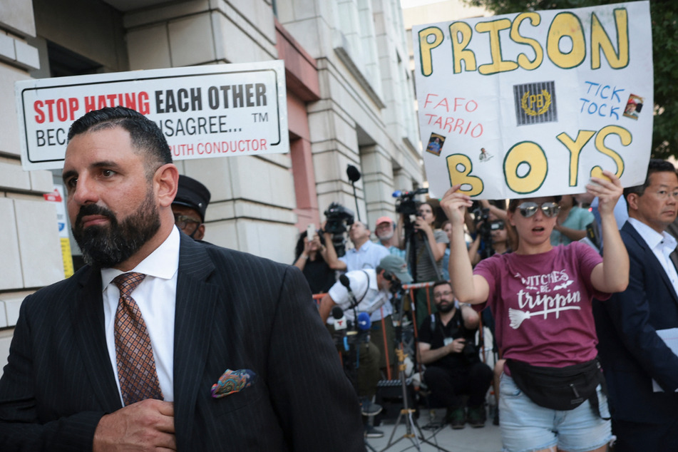 Nayib Hassan (l) was the attorney represnting former Proud Boys leader Enrique Tarrio when he was sentenced on Tuesday.