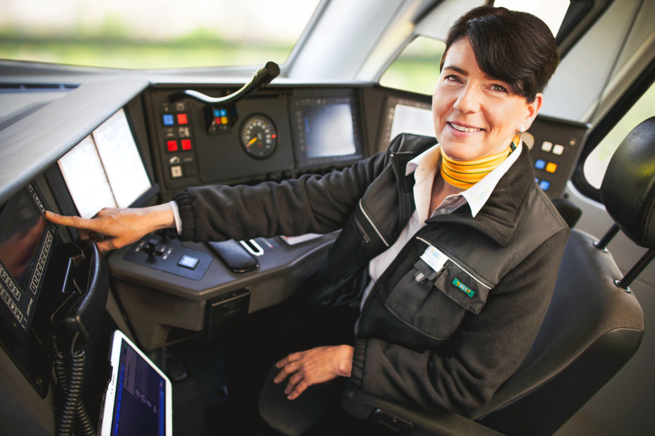 Als Triebfahrzeugführer (m/w/d) bringst Du Deine Fahrgäste sicher ans Ziel