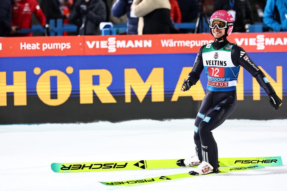 Felix Hoffmann darf nachträglich jubeln! Er rückt aufs Podium nach.