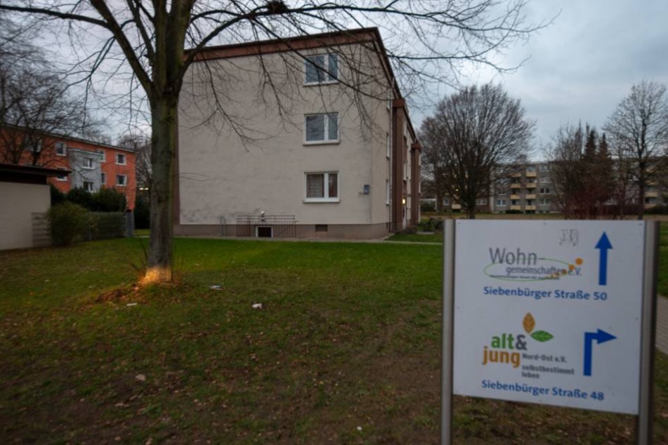 Vor der Wohngruppe in Baumheide hat der 15-Jährige seinem Opfer aufgelauert.