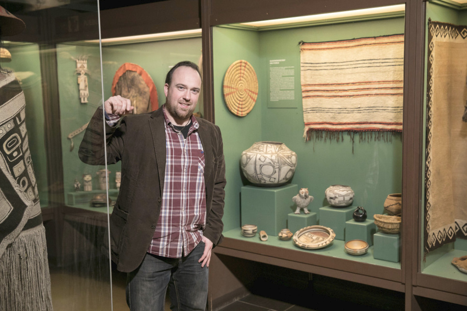 Der wissenschaftliche Direktor des Karl-May-Museums, Robin Leipold (33).