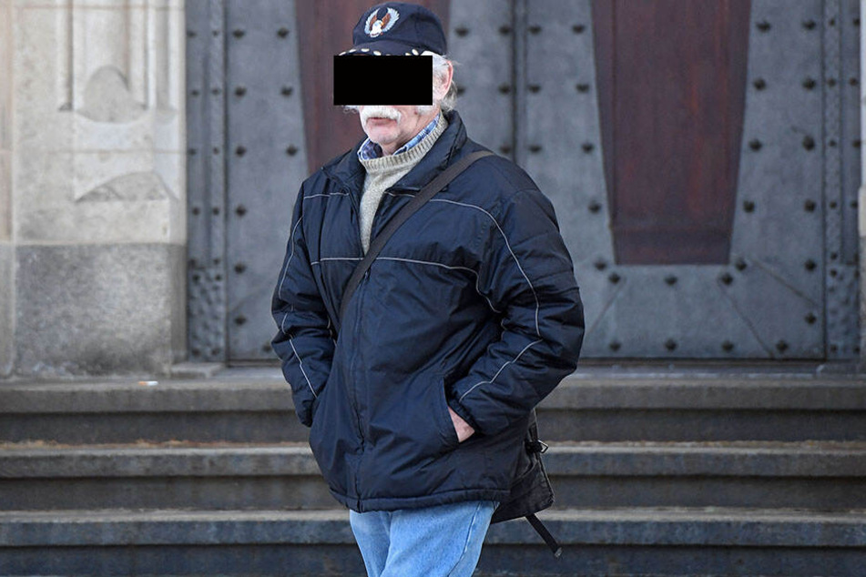 Edgar H. (65) ersparte mit seinem späten Geständnis wenigstens den schockierten Frauen die Aussage vor Gericht.