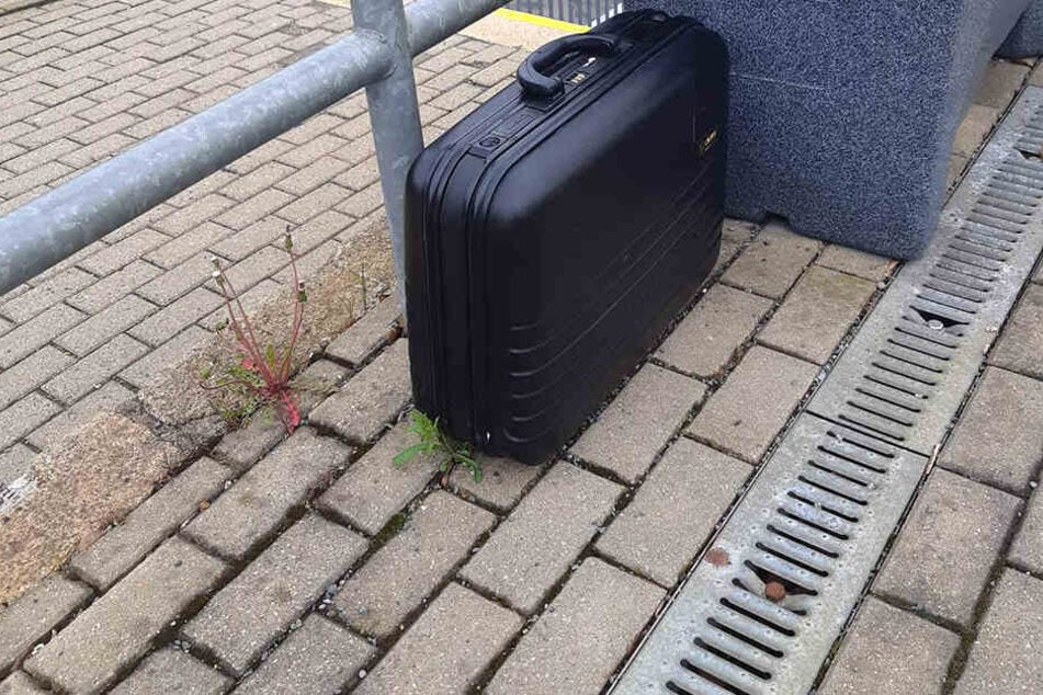 Spezialkräfte des Entschärfungskommandos der Bundespolizei waren im Einsatz.