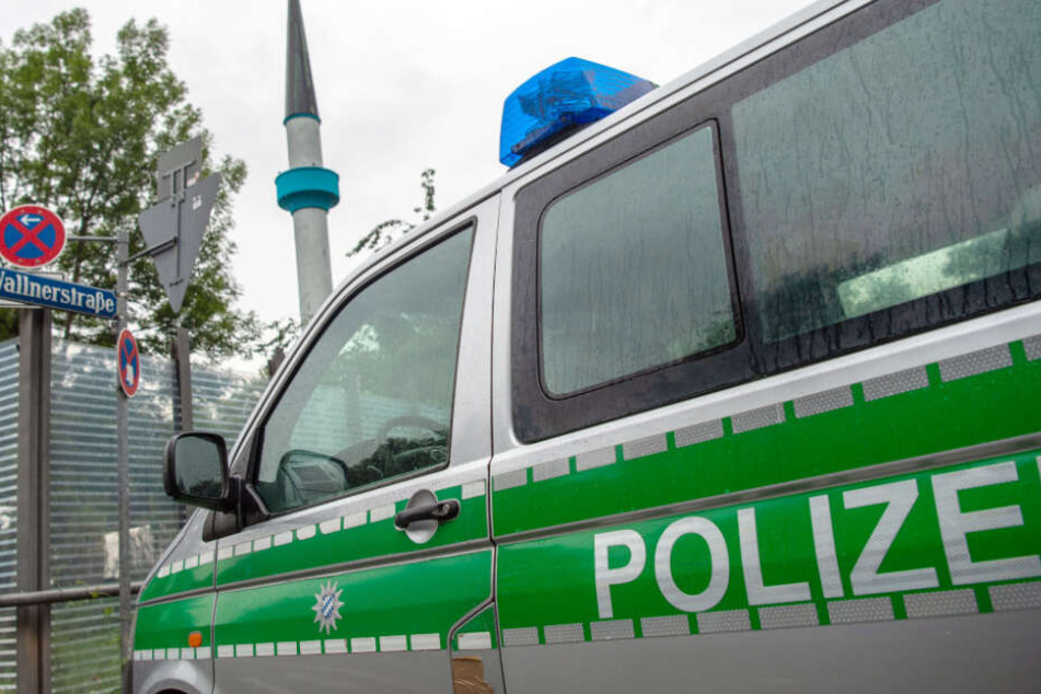 In München wurden zwei Moscheen nach Drohungen von der Polizei geräumt.