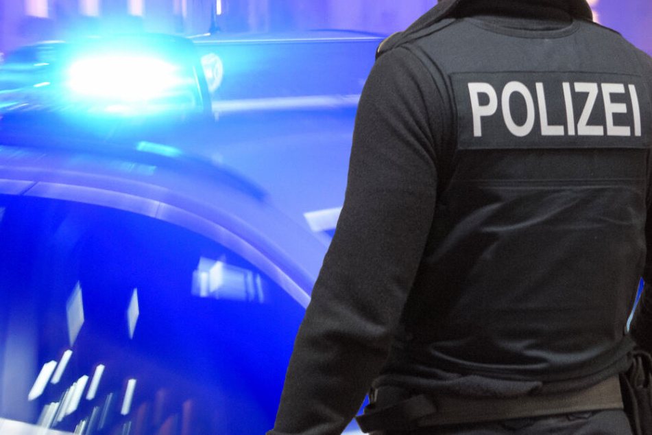 Der Einsatz "starker Polizeikräfte" war notwendig, um die randalierenden Fans unter Kontrolle zu bringen (Symbolbild).