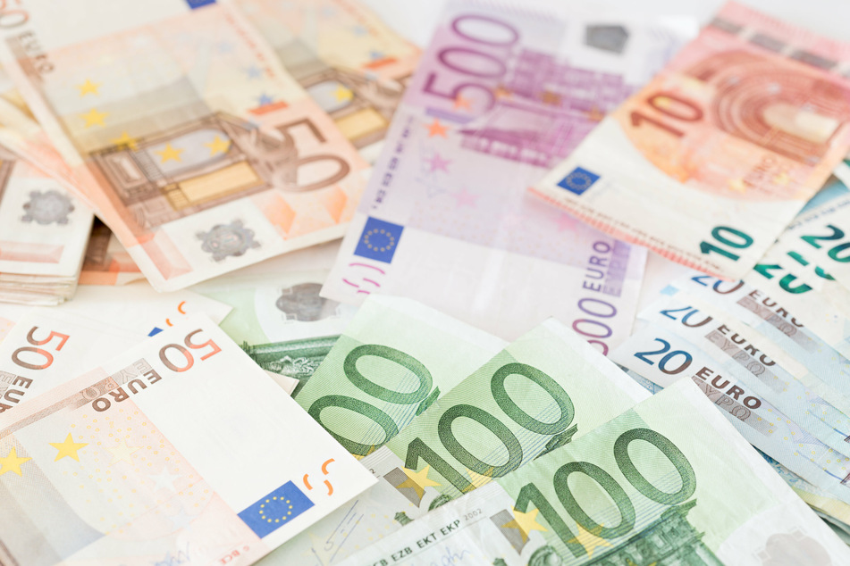 Wegen mangelnder Bekämpfung von Geldwäsche musste die Smartphone-Bank N26 nun mehr als vier Millionen Euro Strafe zahlen. (Symbolbild)