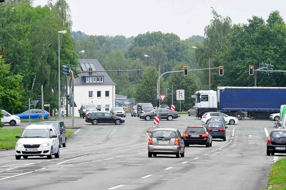 Insgesamt gibt es 90 Unfallschwerpunkte, wie die Kreuzung Südring und HelbersdorferStraße in Chemnitz.