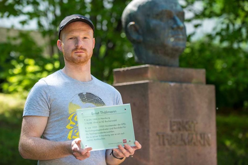 Marcel Dönicke (30, Die Linke) will das Thälmann-Denkmal mit einer Tafel
aufwerten.