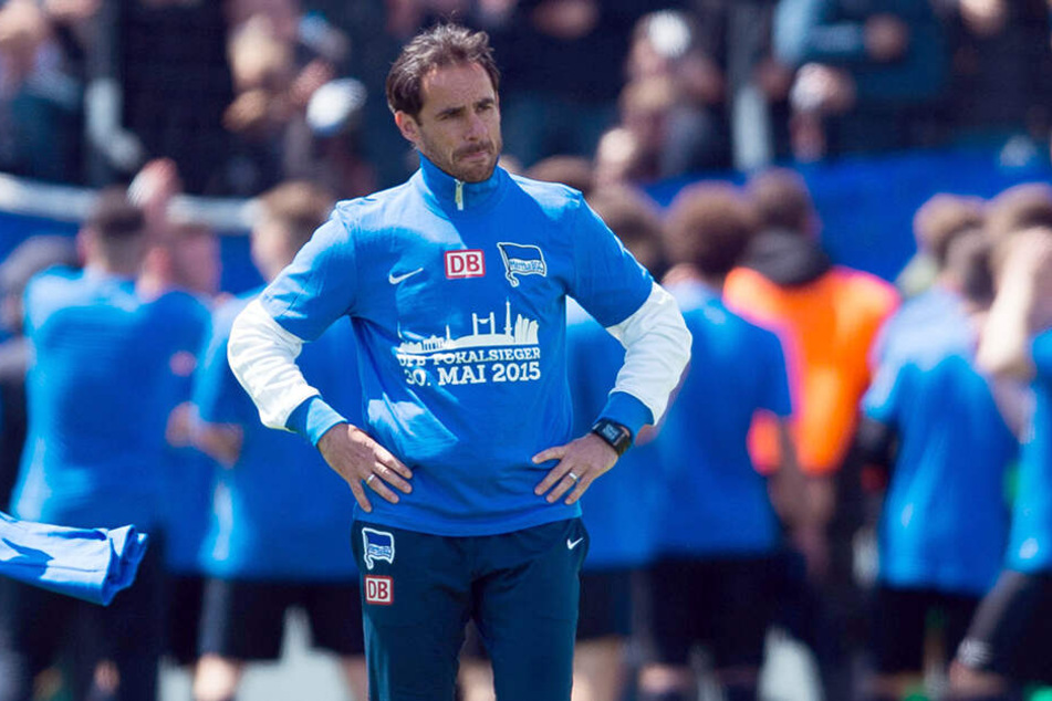 Trainer Michael hartmann flog mit der U19 von Hertha BSC beim FC Barcelona aus der Youth League raus.