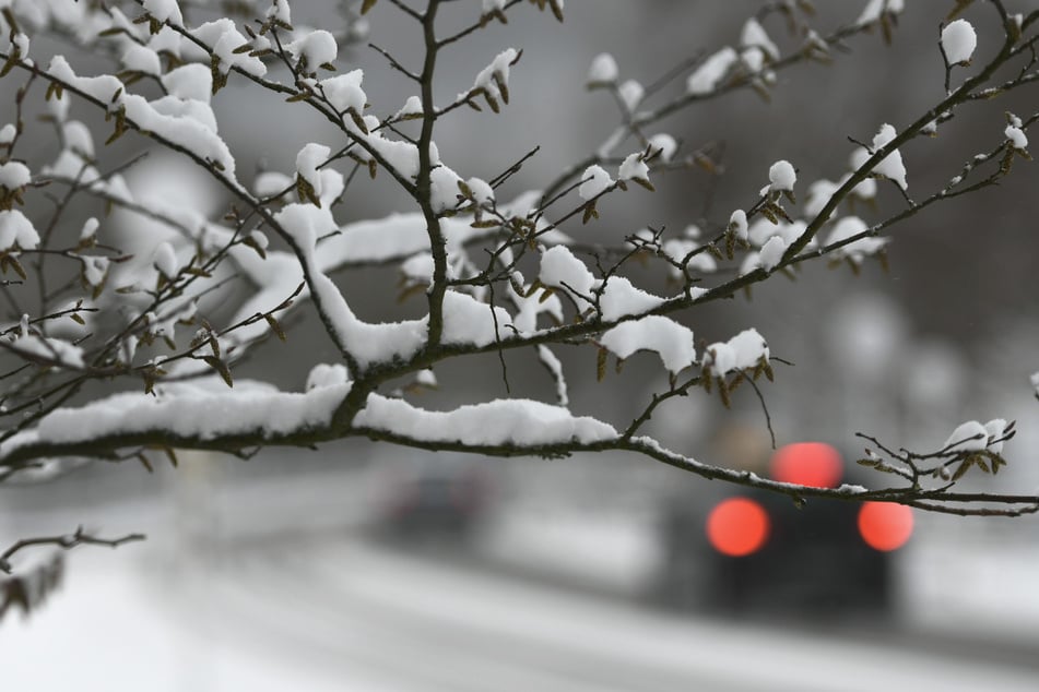 Schneefälle am Montag in NRW möglich, Gefahr von Glatteis im Bergland