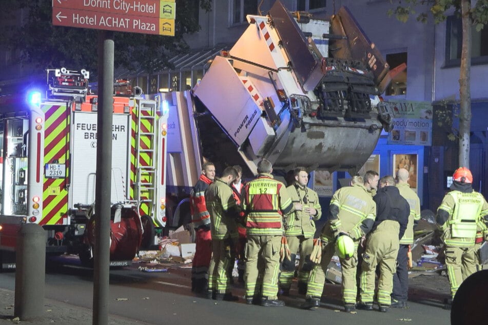 In einem Müllwagen in Bremen wurde am heutigen Mittwoch die Leiche eines Mannes entdeckt.