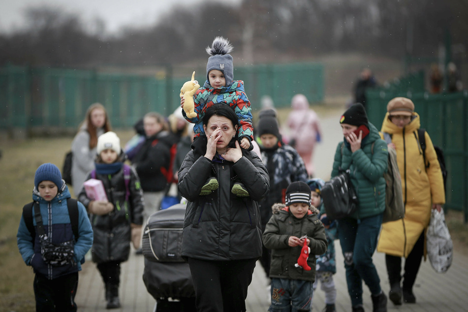 Hunderttausende Ukrainer flüchteten bereits Richtung Polen.
