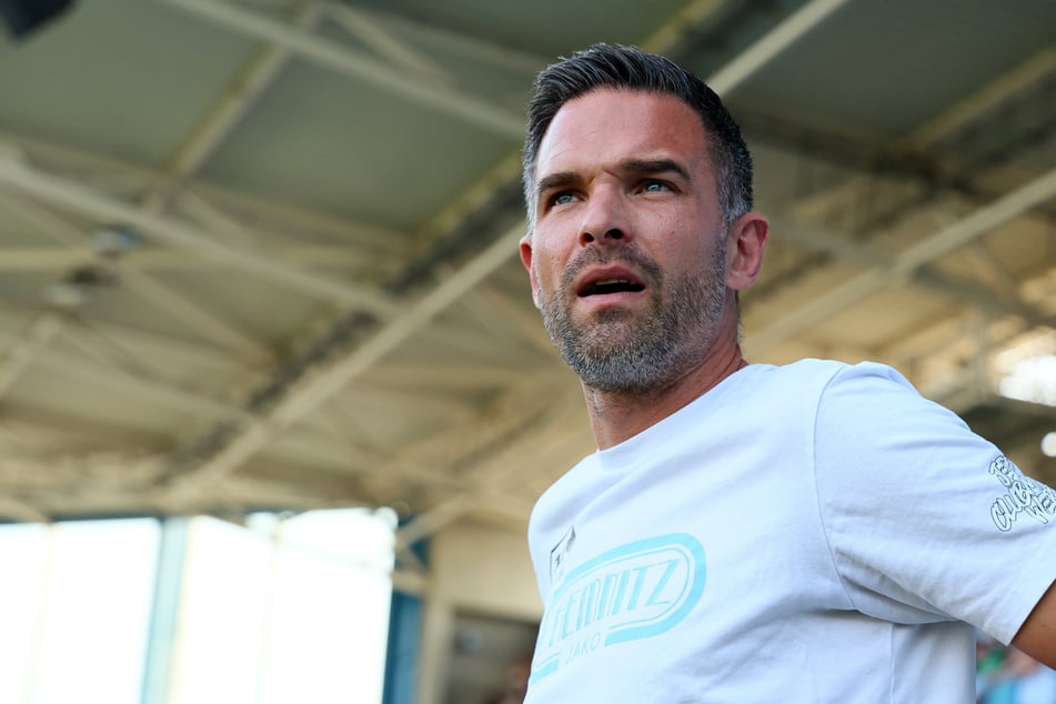 Trainer Benjamin Duda (38) lobt seinen Keeper.