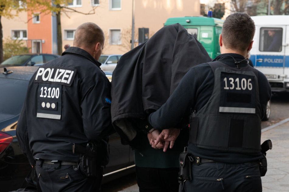 Rund 30 Personen wurden vorläufig festgenommen (Symbolbild).