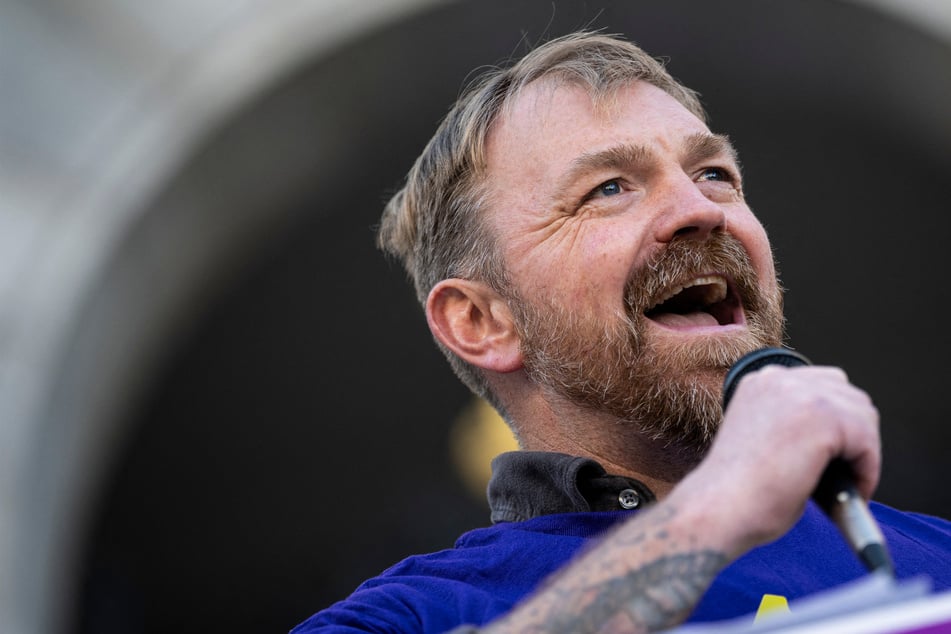 Graham Platner scores massive fundraising boost after Janet Mills drops out