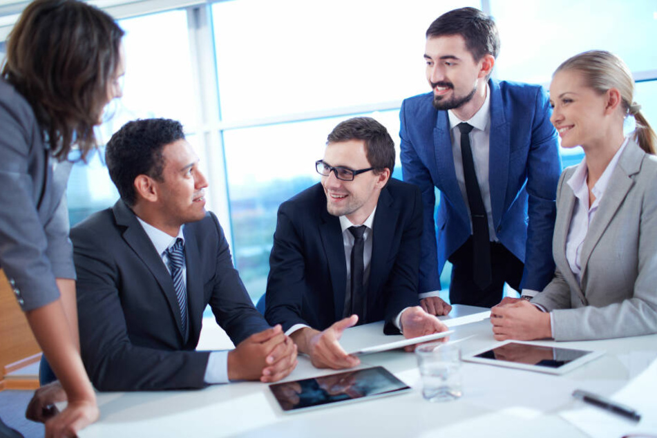 Wer braucht im 21. Jahrhundert schon eine unübersichtliche Zettelwirtschaft im Meeting? Die Digitalisierung hat dieses Problem für uns beinahe schon gelöst.