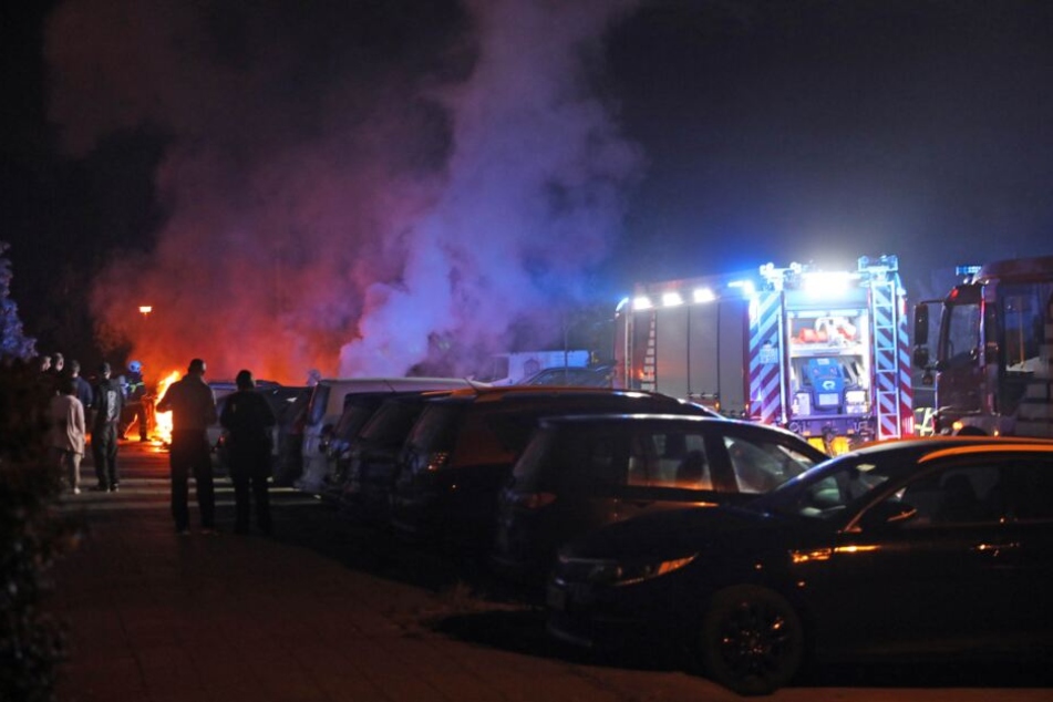 Die Polizei geht von Brandstiftung aus.