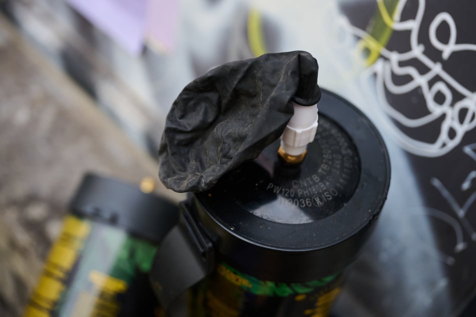 Gefährliche Modedroge: Lachgas.