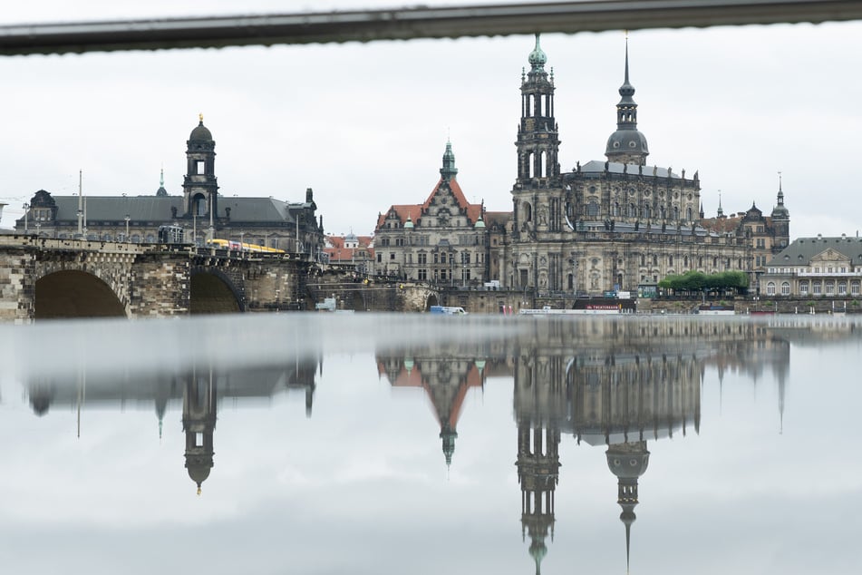 Der Samstag beginnt trüb, nach dem Mittag besteht aber Hoffnung auf ein paar Sonnenstrahlen in Dresden.