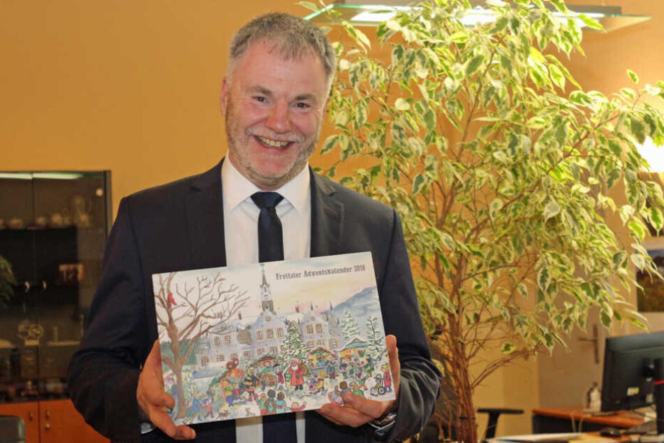 Oberbürgermeister Uwe Rumberg (61, CDU) will mit der Stele auch das Gemeinschaftsgefühl stärken.