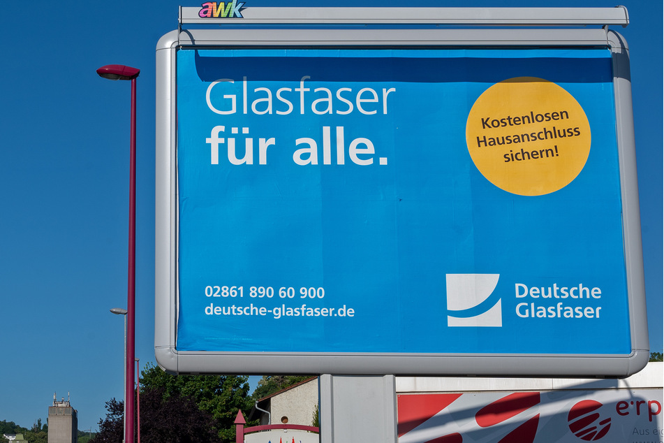 Die Firma Deutsche Glasfaser hat derzeit 1700 Mitarbeiter. Das Ziel ist es, im Laufe des kommenden Jahres 300 weitere Arbeitskräfte einzustellen.